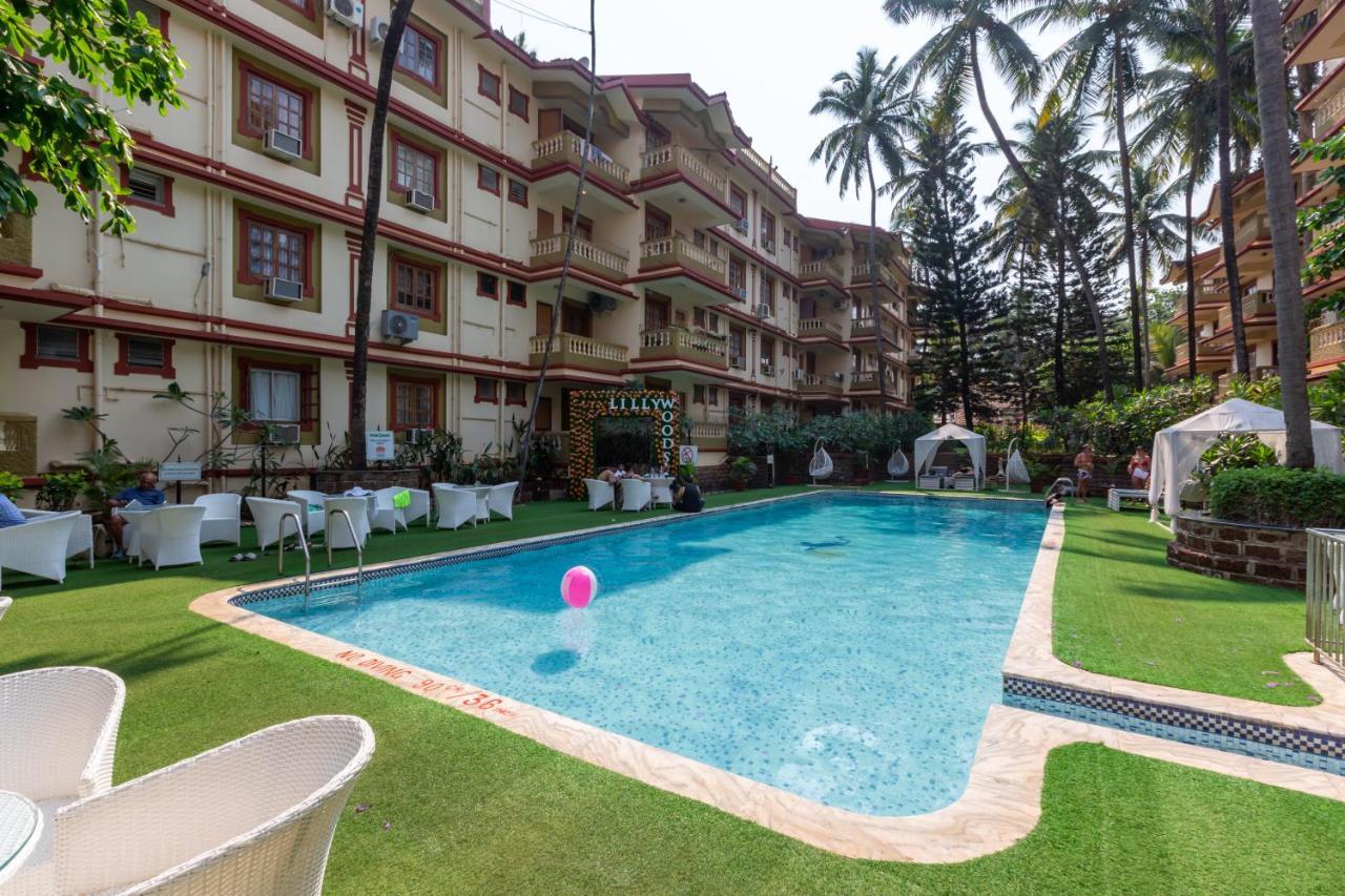2bhk Near With Pool By Roomzaway Apartment *