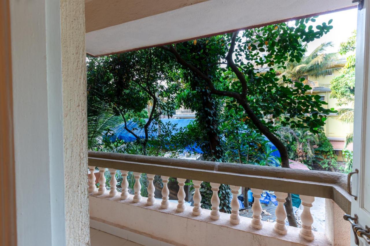 Apartment 2bhk Near With Pool By Roomzaway
