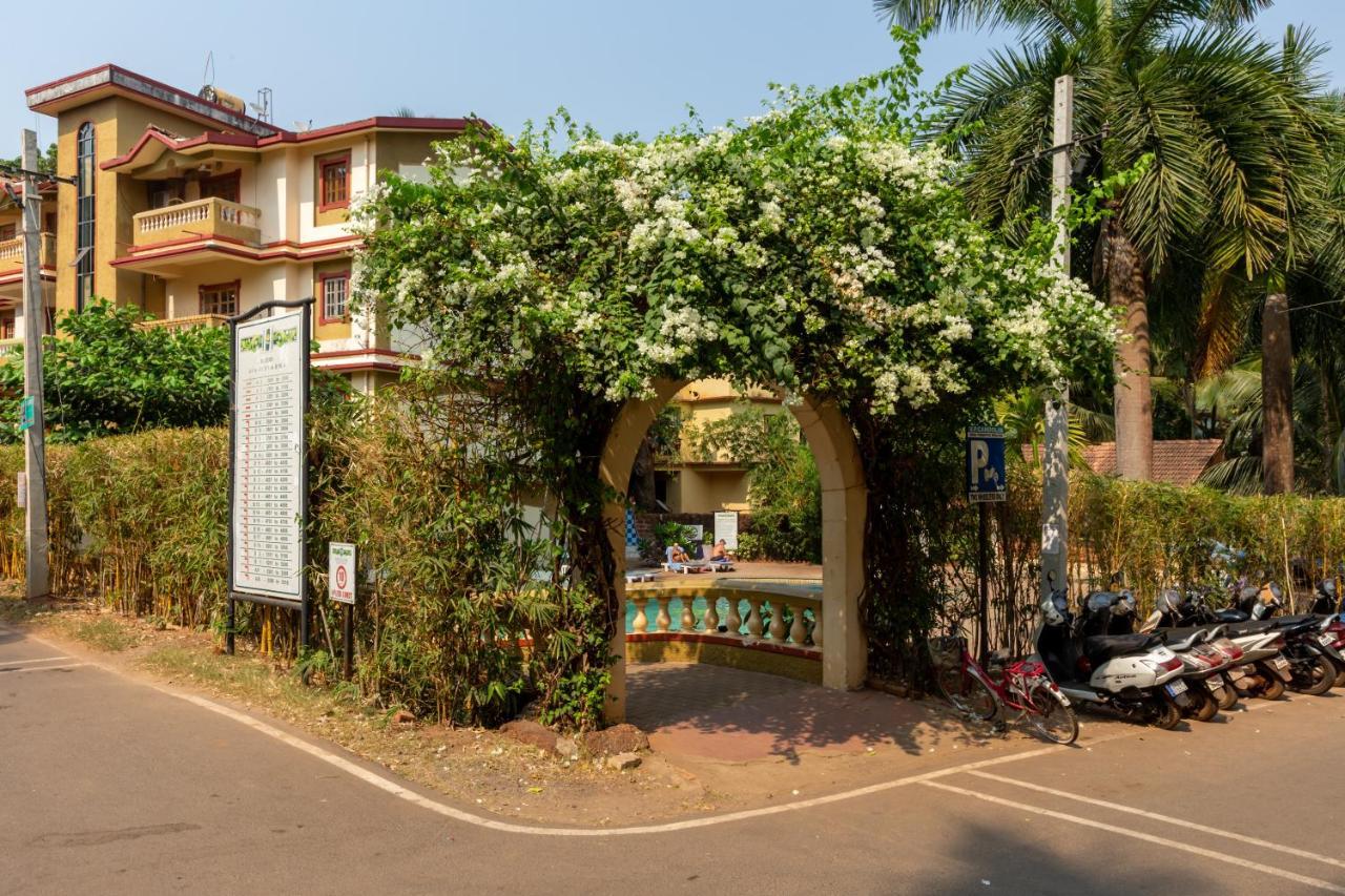 Apartment 2bhk Near With Pool By Roomzaway